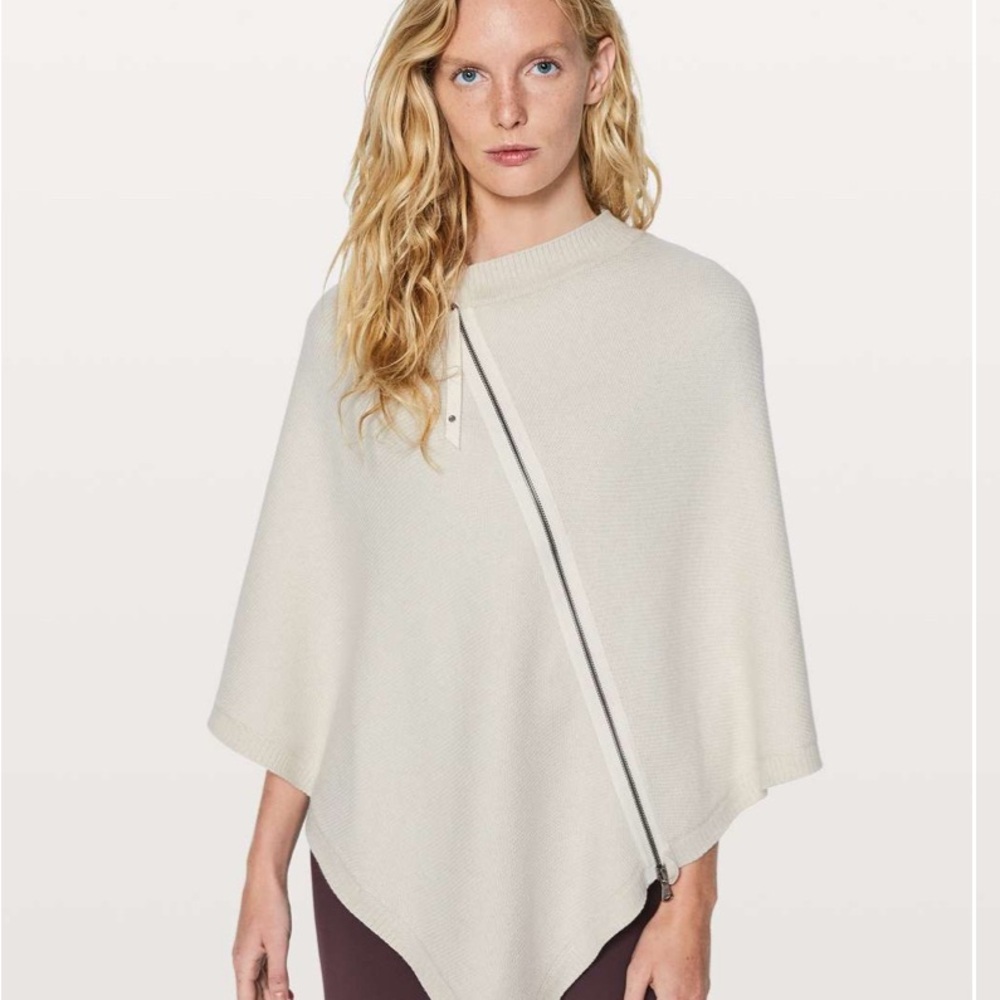 Lululemon On the Go Poncho